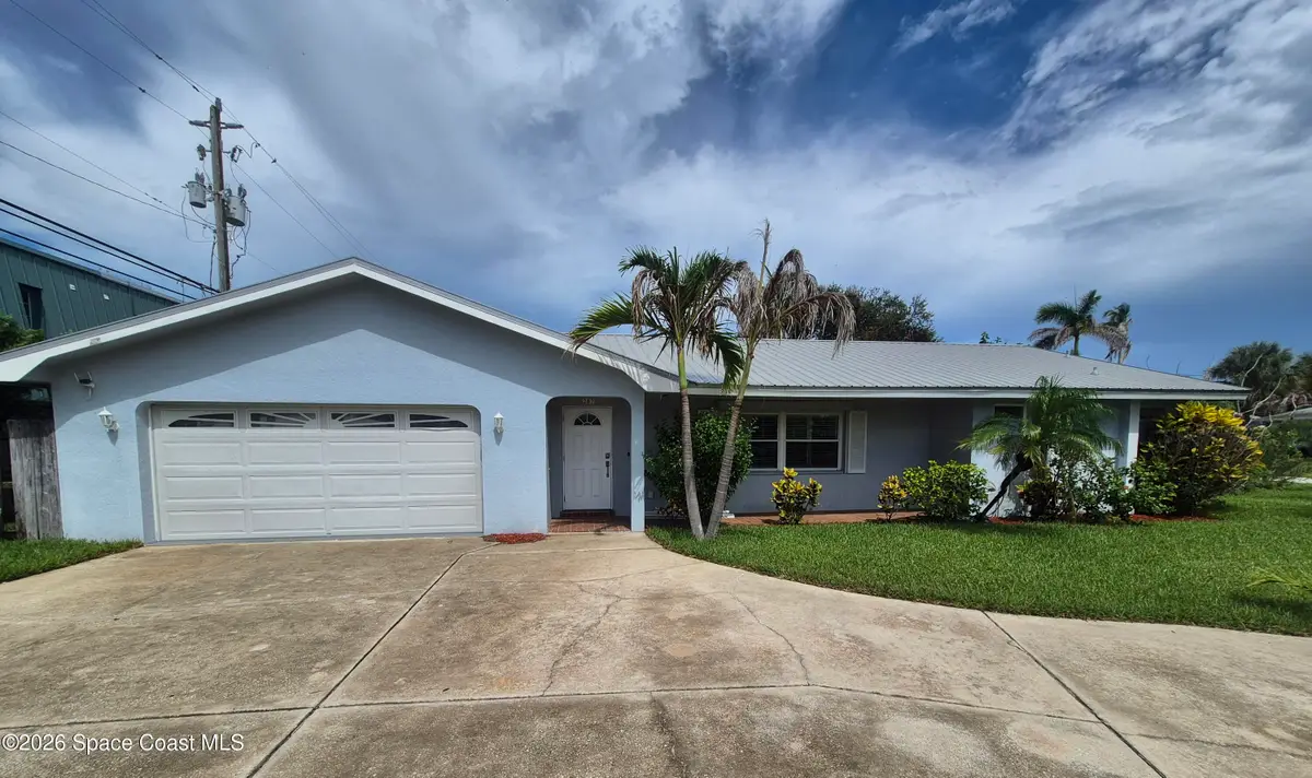 207 S Palm Avenue, Indialantic, FL 32903 - #1