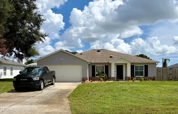 339 Hawthorne Lane Ne, Palm Bay, FL 32907