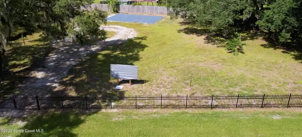 1550 S Tanner Road S, Orlando, FL 32833