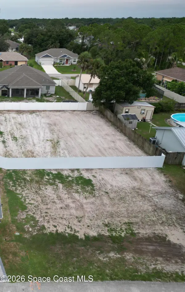 1323 Whaling Avenue Se, Palm Bay, FL 32909
