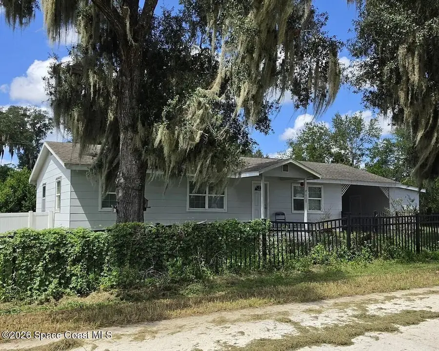 910 N Garfield Avenue, Deland, FL 32724 - #3