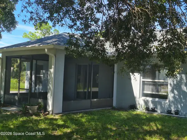 100 Bellbrook Street Se, Palm Bay, FL 32909