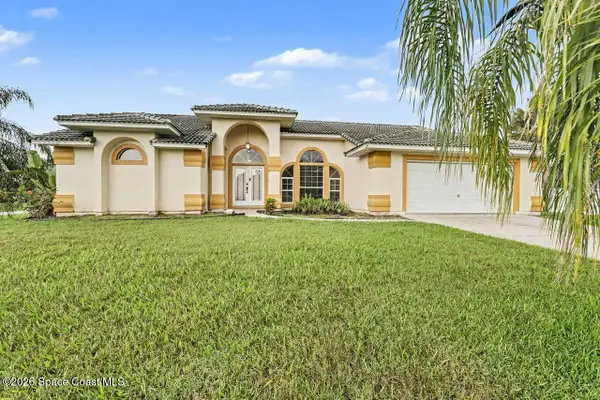 850 Erfurt Street Nw, Palm Bay, FL 32907