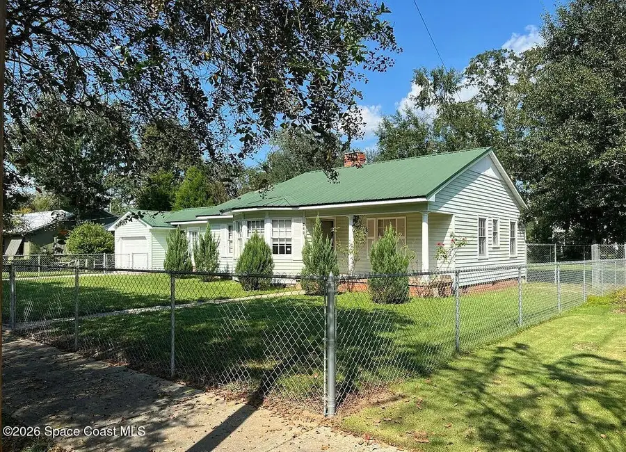 635 5th Street, Chipley, FL 32428 - #2