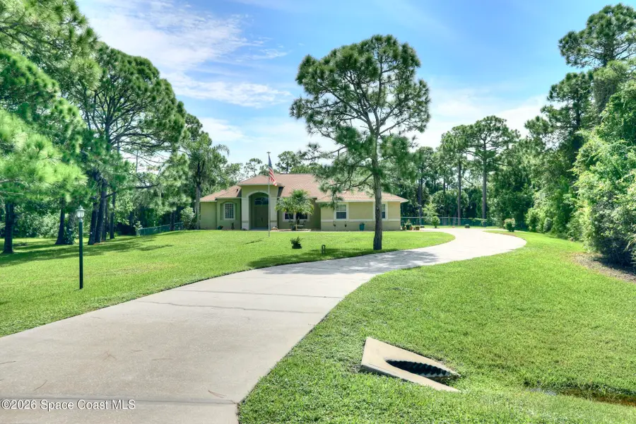 4572 Hunters Run Circle, Grant, FL 32949 - #3