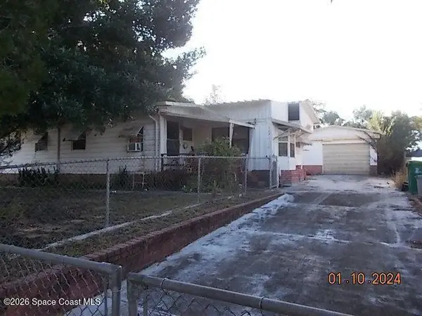 3431 Populatic Street, Mims, FL 32754