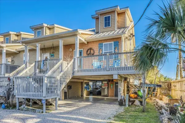 9 Mashes Sands Road #J, Panacea, FL 32346