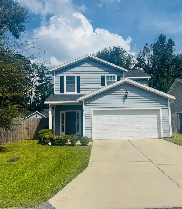 7745 NW 20th Way, Gainesville, FL 32609