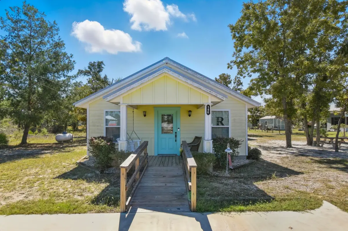 196 Leslie Lane, Perry, FL 32348 - Image #1