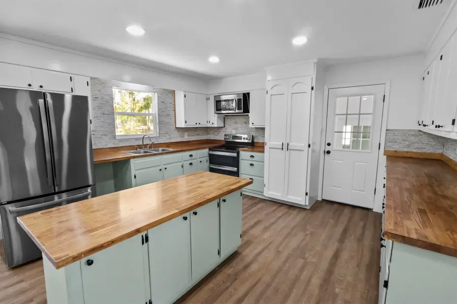 14035 NW Hoecake Road, Bristol, FL 32321 - Image #2