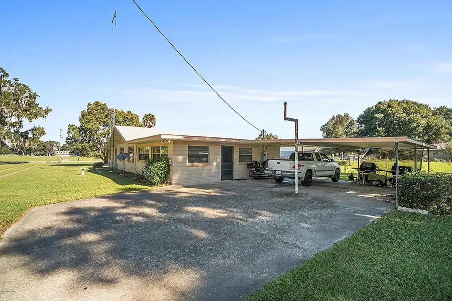 11900 SE Sunset Harbor Road, Weirsdale, FL 32195 - Image #3