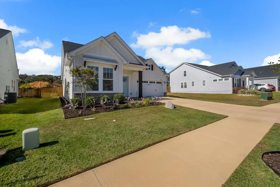 2440 Sweet Valley Heights, Tallahassee, FL 32308 - Image #2