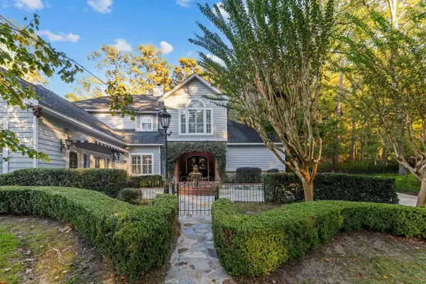 4935 Arden Forest Way, Tallahassee, FL 32309