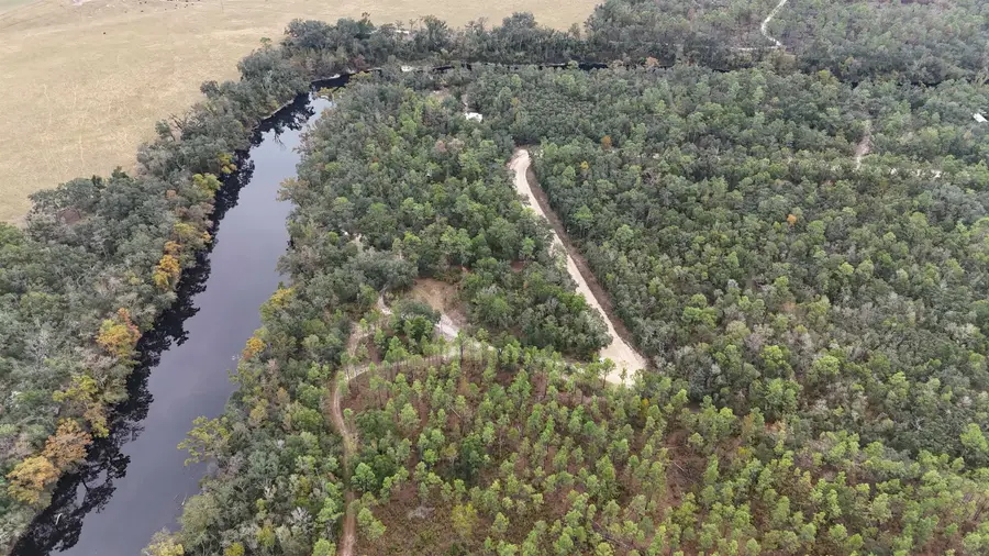 526 NE N River Bend Way, Pinetta, FL 32350 - Image #3