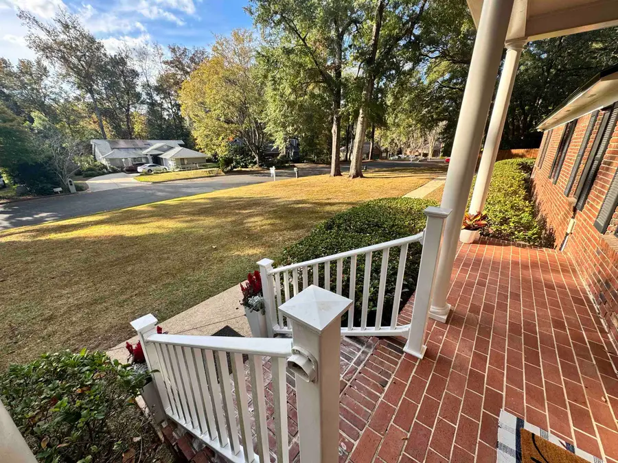 3915 Royal Oaks Drive, Tallahassee, FL 32309 - Image #2