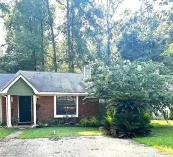 140 W Whetherbine Way #B, Tallahassee, FL 32301