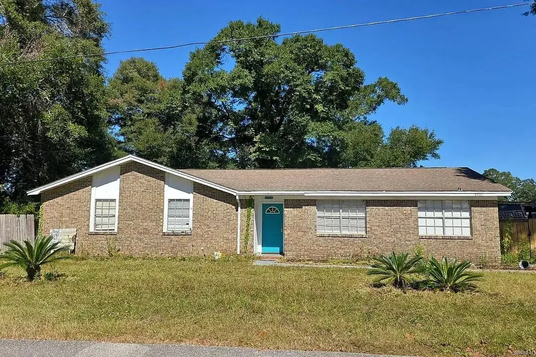 6535 Kennington Circle, Skyline, FL 32570 - Image #1