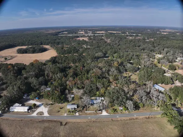 18361 NE 75th Place, Other Florida, FL 32696