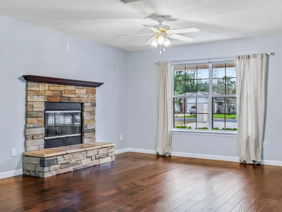 123 Wildwood Drive, Crawfordville, FL 32327 - Image #3