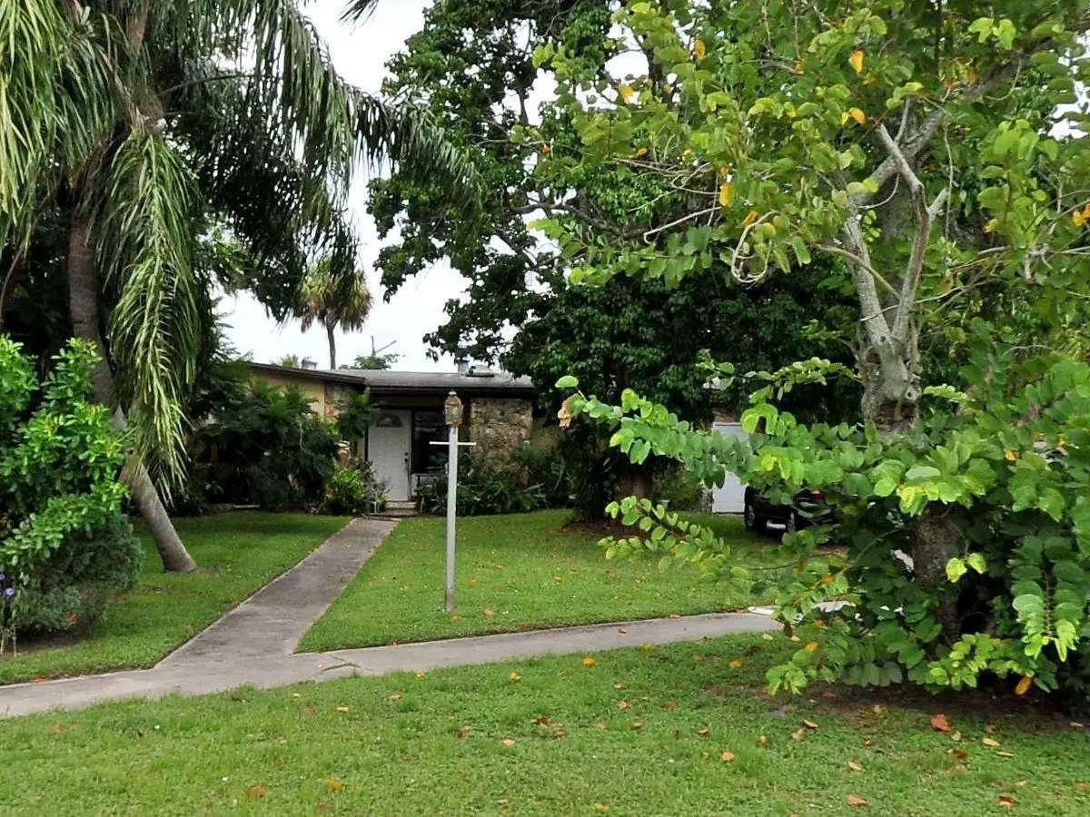 490 SE Sandia Avenue, River Park, FL 34983 - Image #1