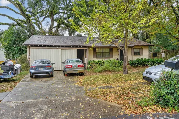 2226 Pontiac Drive, Tallahassee, FL 32301