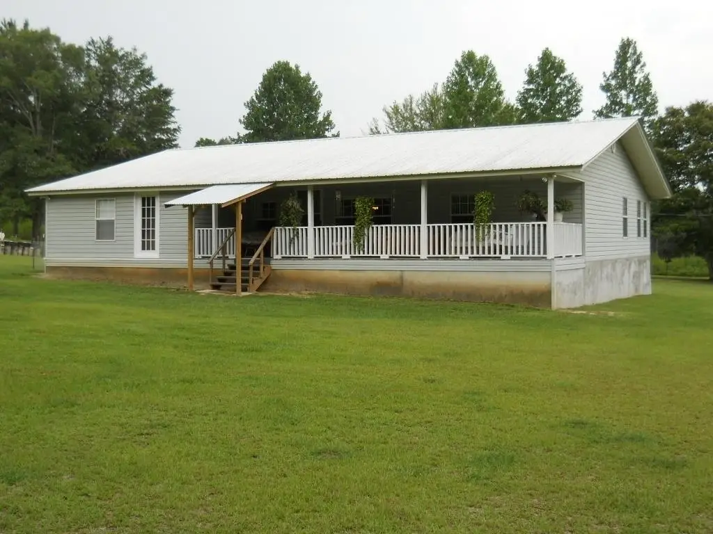 2590 Schmidt Lane, Chipley, FL 32428 - Image #1