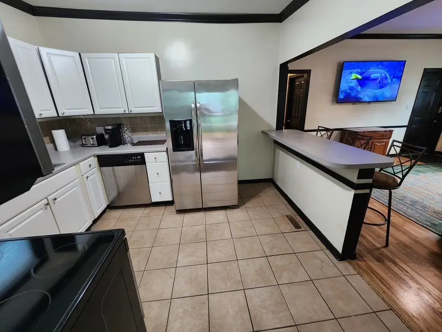 1823 Tyndall Drive, Tallahassee, FL 32304 - Image #3