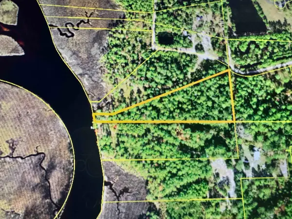 XXX No Address Street, Carrabelle, FL 32323