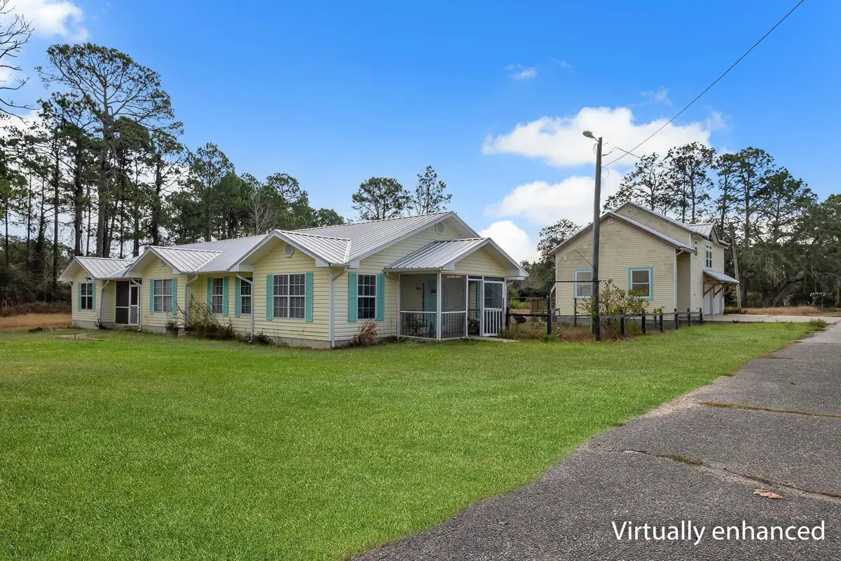 1105 Gray Avenue, Carrabelle, FL 32322 - Image #1