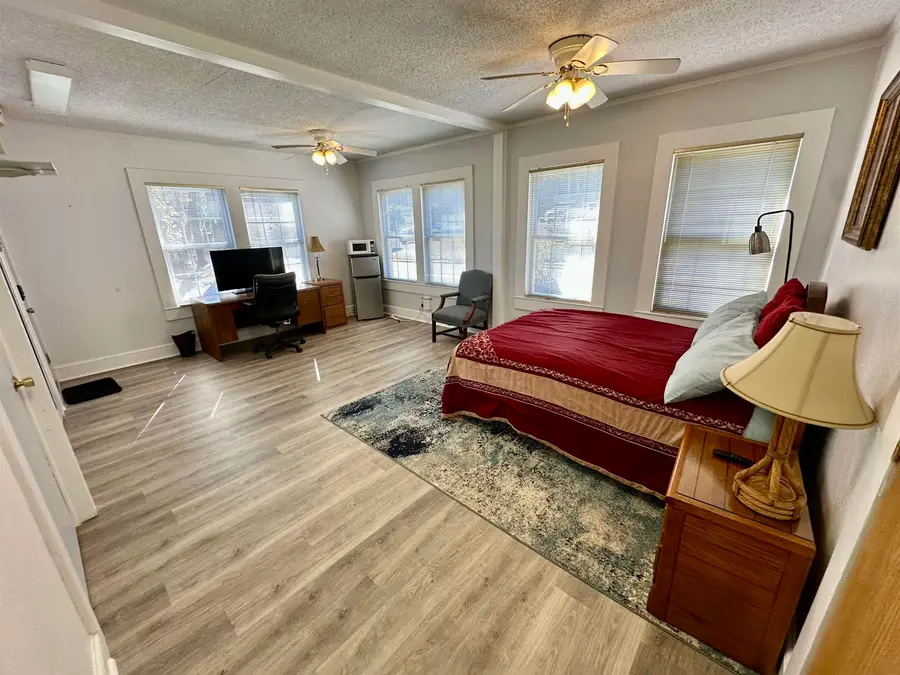 501 E College Avenue, Tallahassee, FL 32301 - Image #2