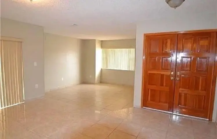 5471 SW 144th Avenue, Miami, FL 33175 - Image #2