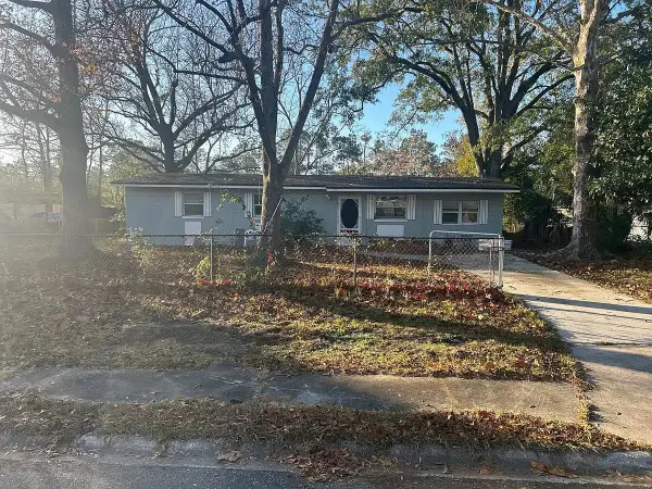 8050 S Lourdes Drive, Jacksonville, FL 32210