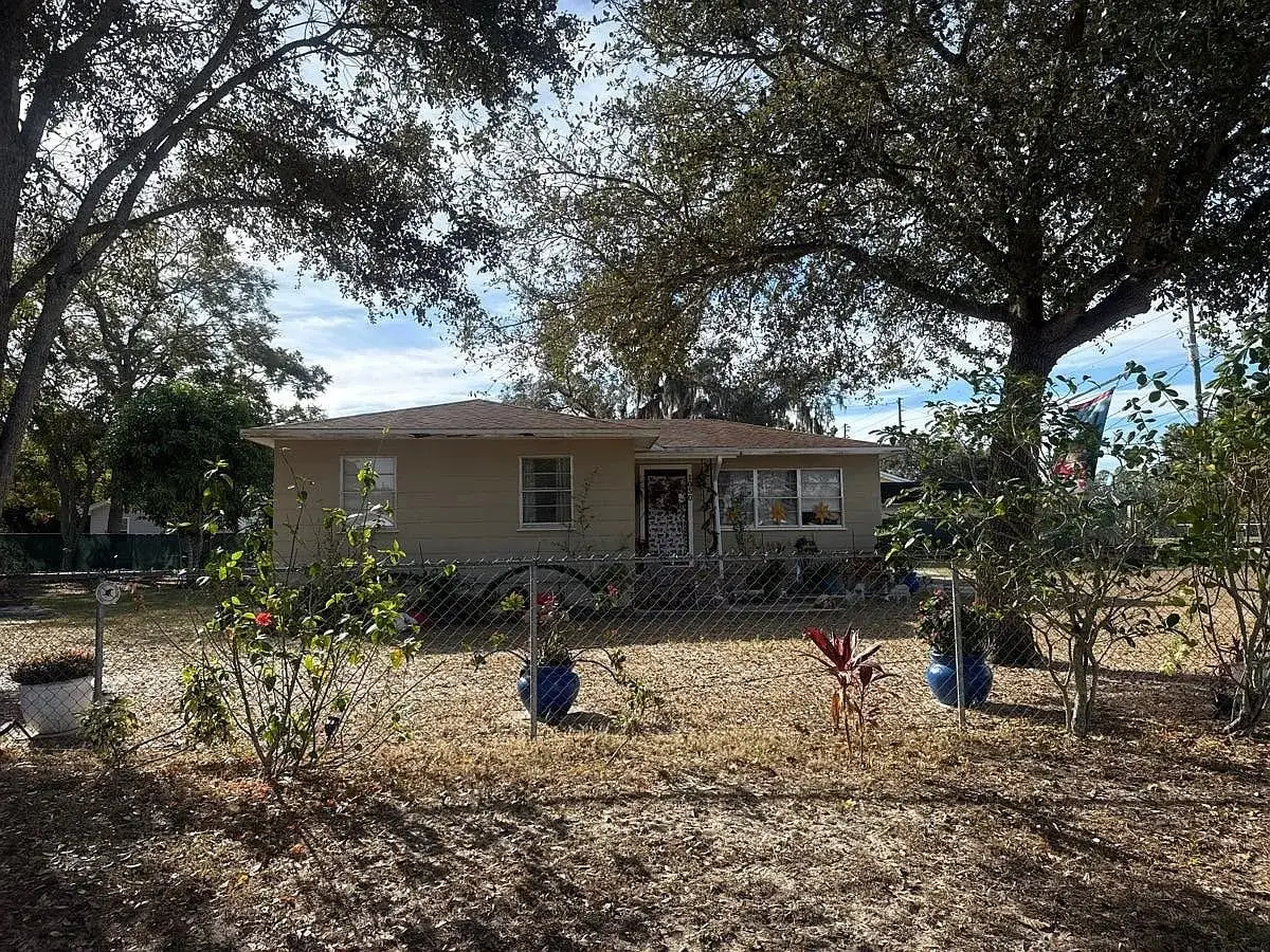 1050 Pine Avenue, Lake Wales, FL 33853 - #1