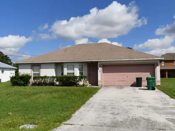 425 SW Exmore Avenue, Port St Lucie, FL 34983