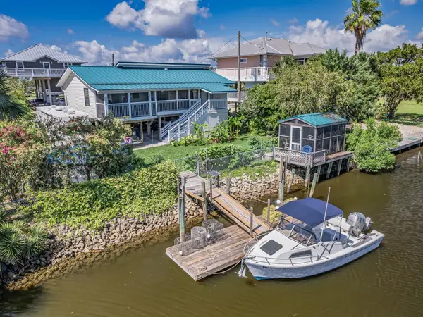 83 Gulf Breeze Drive, Crawfordville, FL 32327