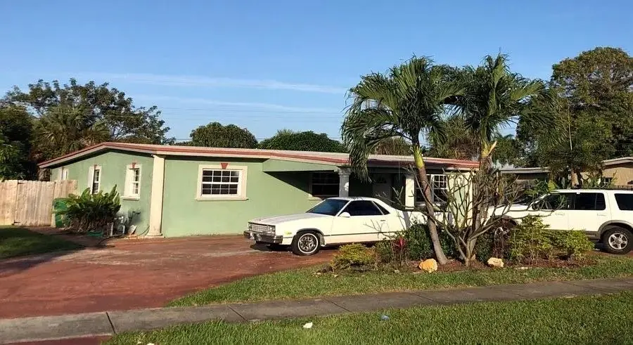 130 NW 33rd Avenue, Lauderhill, FL 33311 - #3