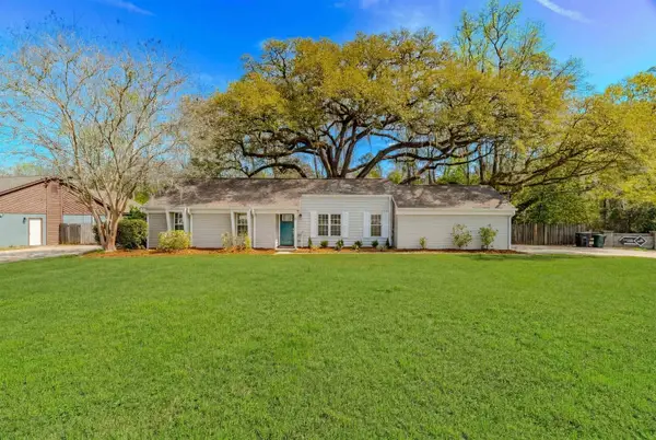 2201 Eastgate Way, Tallahassee, FL 32308