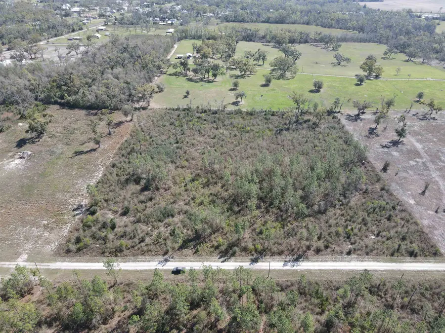 SE Colonial Way, Lee, FL 32059 - #2