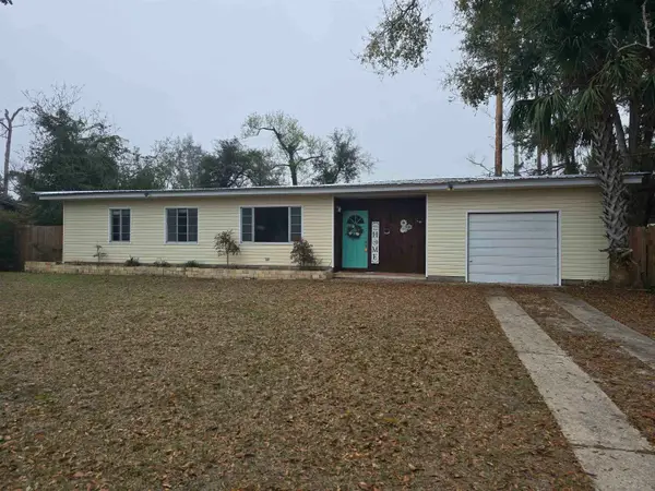 309 W Oak St, Perry, FL 32347