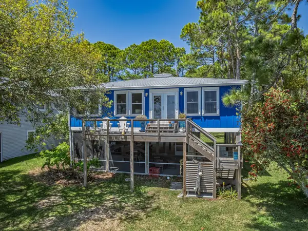 2492 Highway 98 East, Carrabelle, FL 32322