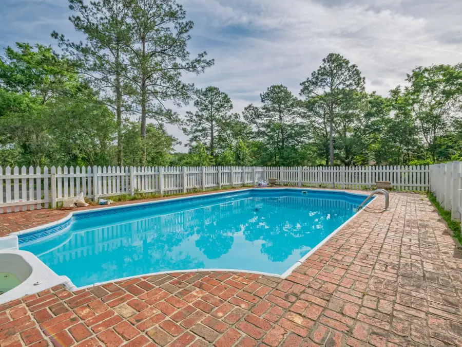 54 Planters Circle, Quincy, FL 32352 - #2