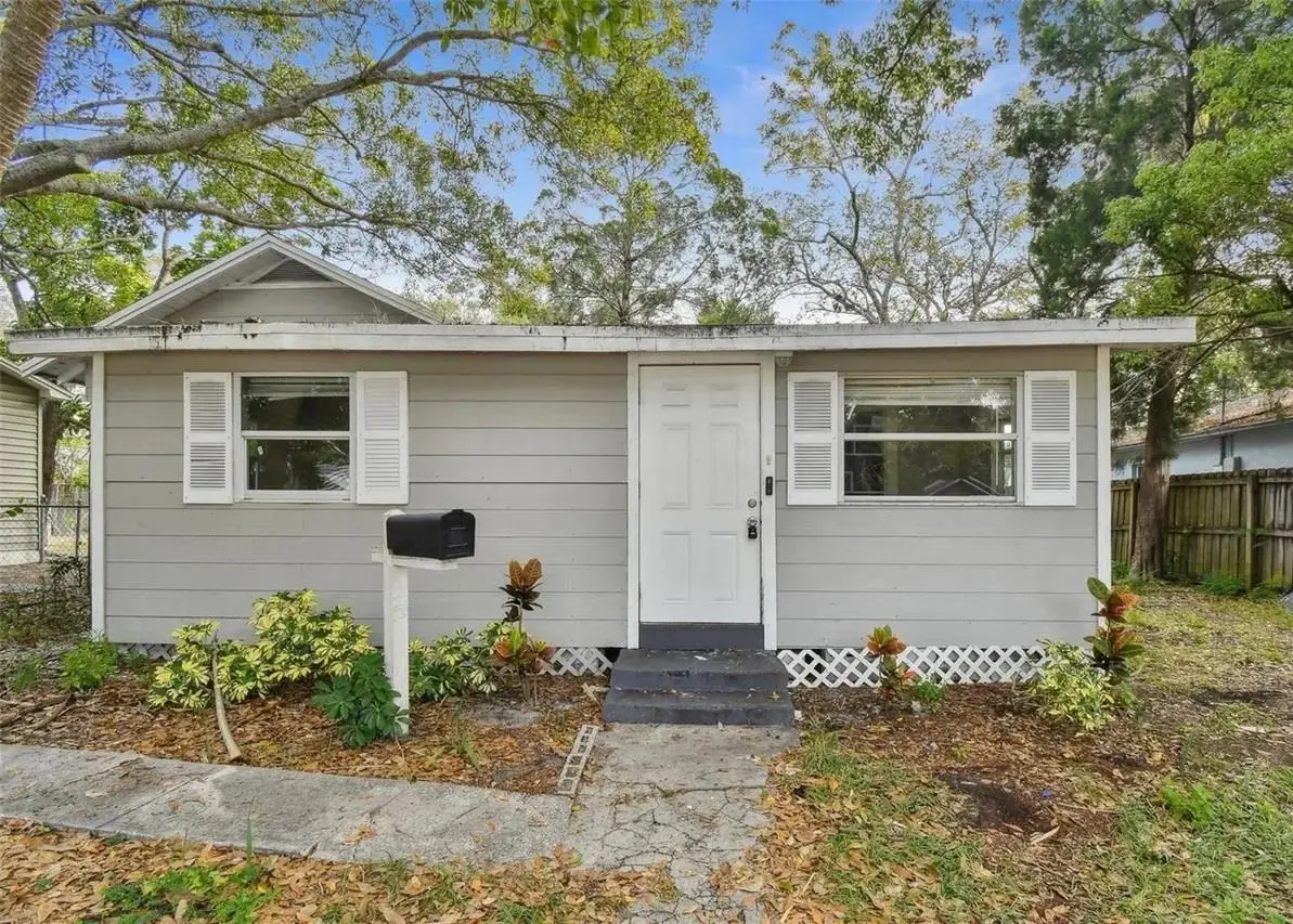 1752 42nd St S, Saint Petersburg, FL 33711 - #1