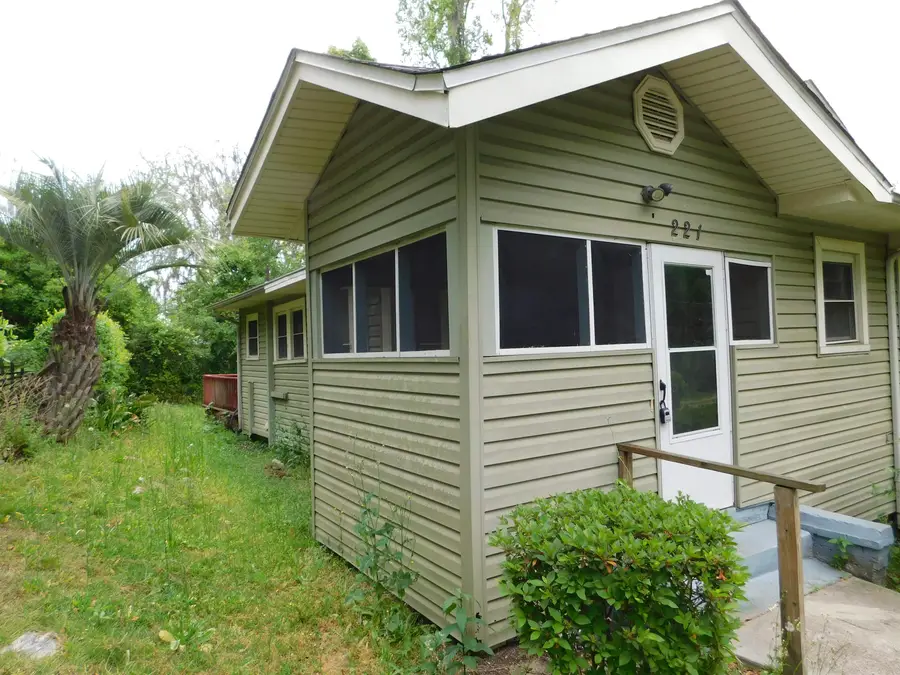 221 S Stewart, Quincy, FL 32351 - #2