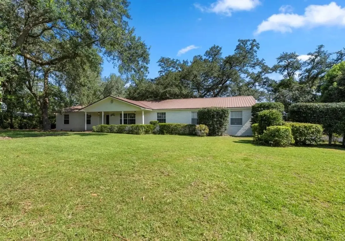480 W Lakeview Drive, Wewahitchka, FL 32465 - #1