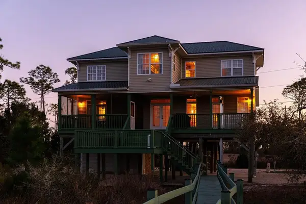 588 River Road, Carrabelle, FL 32322