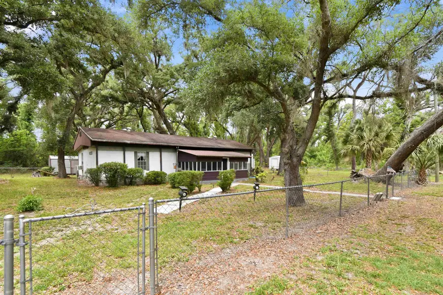 509 Westside Ave, Perry, FL 32347 - #2