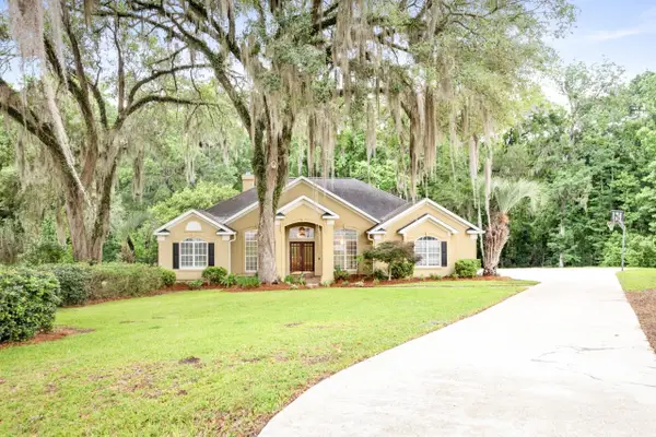 515 Meadow Ridge Court, Tallahassee, FL 32312