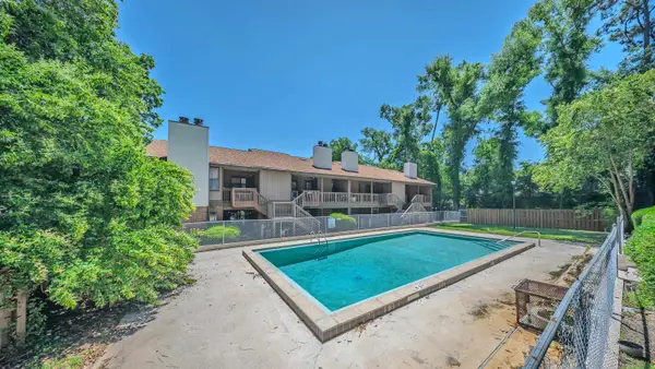 216 Dixie Drive #E-7, Tallahassee, FL 32304