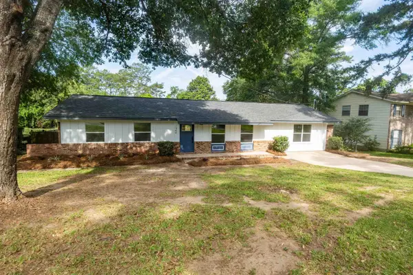 1944 Lawson Road, Tallahassee, FL 32308