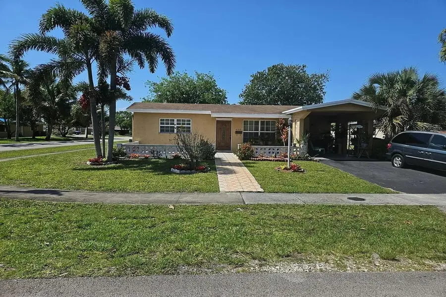 4700 NW 41st Place, Lauderdale Lakes, FL 33319 - #2